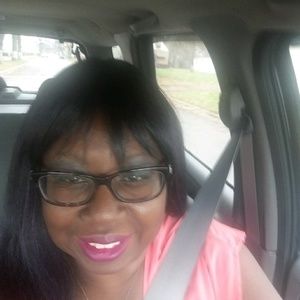 Meet your Posher, Linda